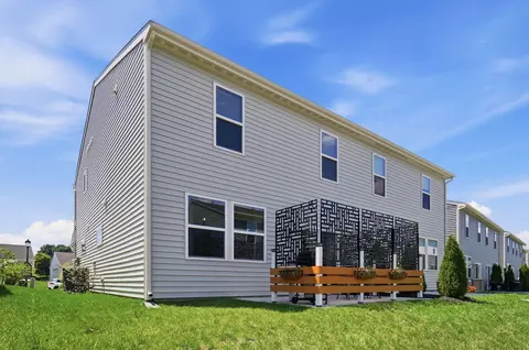 Exterior - 3901 Volterra Ln, Covington, KY 41017 photo 5 of 7