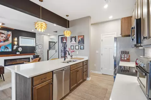 Kitchen - 3901 Volterra Ln, Covington, KY 41017 photo 2 of 4