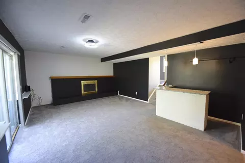 Living - 822 Deena Dr, Villa Hills, KY 41017 photo 5 of 6