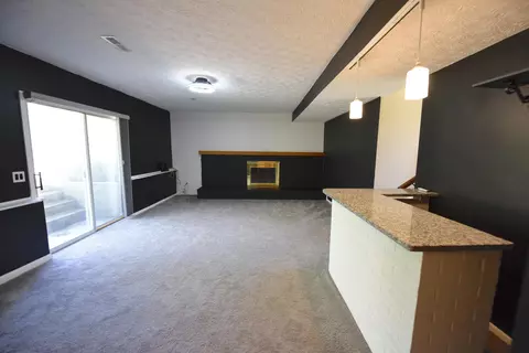 Living - 822 Deena Dr, Villa Hills, KY 41017 photo 6 of 6