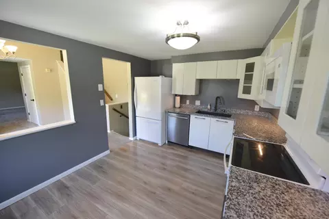Kitchen - 822 Deena Dr, Villa Hills, KY 41017 photo 3 of 3