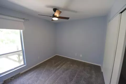 Bedroom - 822 Deena Dr, Villa Hills, KY 41017 photo 5 of 6