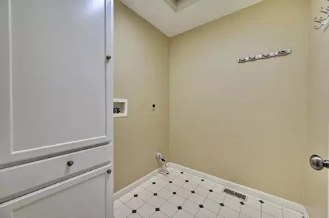 Other - 566 Palmer Ct, Crestview Hills, KY 41017 photo 2 of 9