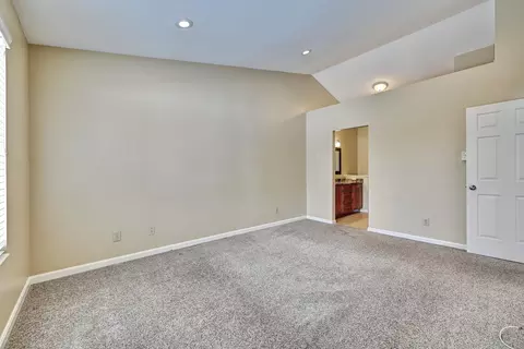 Bedroom - 566 Palmer Ct, Crestview Hills, KY 41017 photo 1 of 3