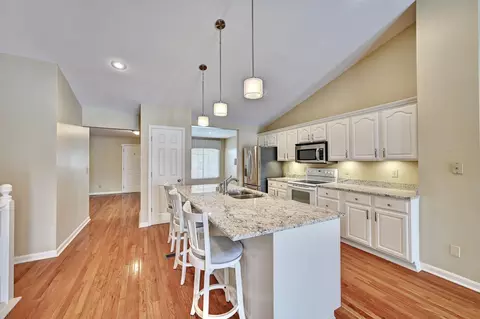 Kitchen - 566 Palmer Ct, Crestview Hills, KY 41017 photo 2 of 3