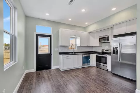 Kitchen - 1302 Russell St, Covington, KY 41011 photo 1 of 4