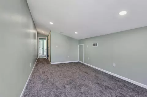 Entry Way - 1302 Russell St, Covington, KY 41011 photo 3 of 3