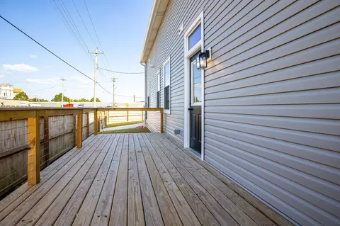 Exterior - 1302 Russell St, Covington, KY 41011 photo 3 of 11