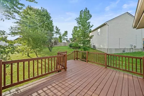Exterior - 37 Otter Dr, Taylor Mill, KY 41015 photo 2 of 7