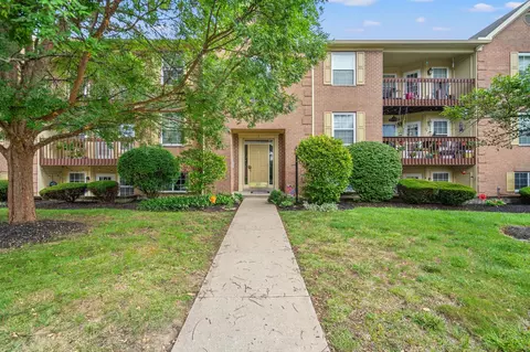 7 Highland Meadows Dr #1, Highland Heights, KY 41076
