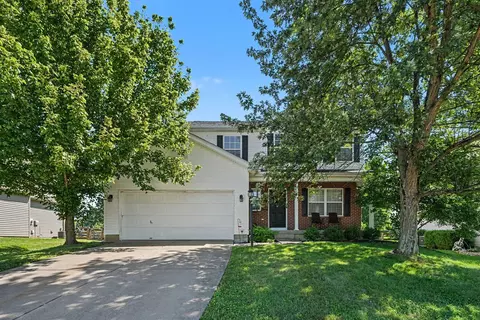 966 Surfridge Dr, Hebron, KY 41048