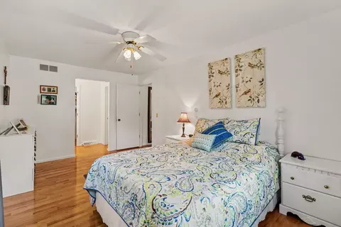 Bedroom - 803 Dalewood Dr, Villa Hills, KY 41017 photo 2 of 4