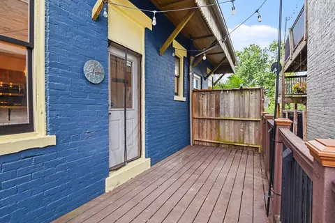 Exterior - 202 Athey St #2A, Covington, KY 41011 photo 3 of 6