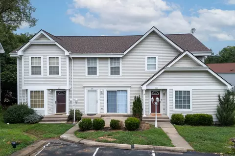 323 Bluegrass Ave, Southgate, KY 41071