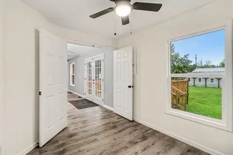 Entry Way - 7469 E Bend Rd, Burlington, KY 41005 photo 5 of 5