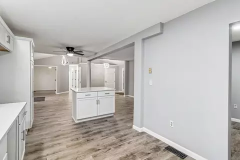 Entry Way - 7469 E Bend Rd, Burlington, KY 41005 photo 3 of 5