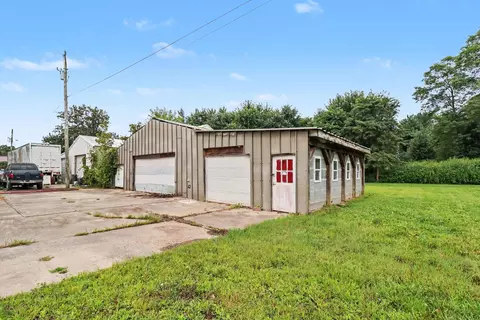 Exterior - 7469 E Bend Rd, Burlington, KY 41005 photo 9 of 9
