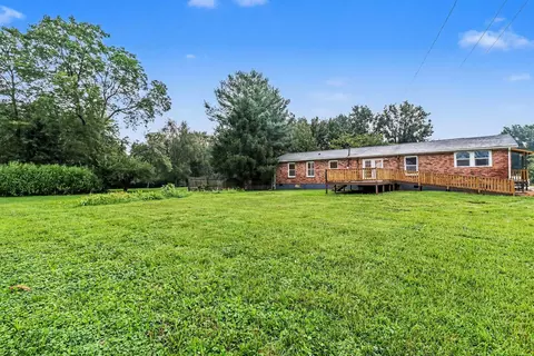 Exterior - 7469 E Bend Rd, Burlington, KY 41005 photo 6 of 9