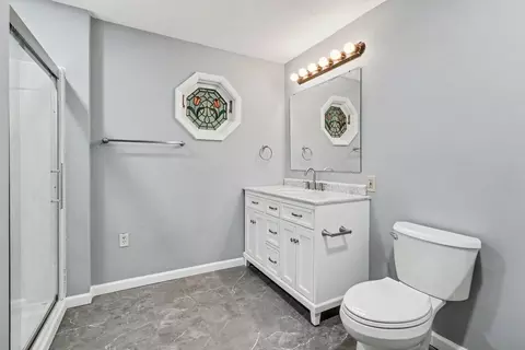 Bath - 7469 E Bend Rd, Burlington, KY 41005 photo 2 of 3