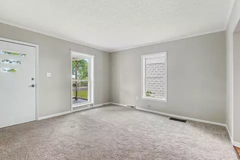 Living - 48 Ridgeway Ave, Florence, KY 41042 photo 2 of 4