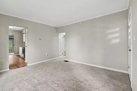 Living - 48 Ridgeway Ave, Florence, KY 41042 photo 3 of 4