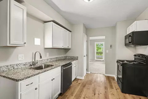 Kitchen - 48 Ridgeway Ave, Florence, KY 41042 photo 3 of 3