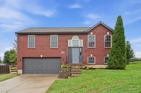 405 Eagle Creek Dr, Dry Ridge, KY 41035