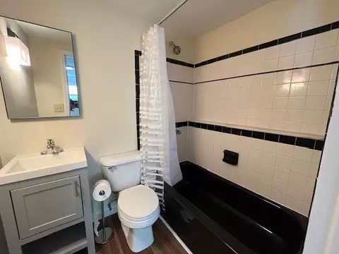 Bath - 102 Tando Way, Covington, KY 41017 photo 3 of 3