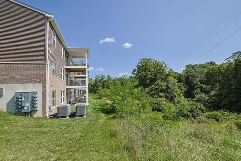 Exterior - 2467 Bella Rdg, Fort Mitchell, KY 41017 photo 5 of 7