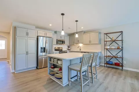 Kitchen - 2467 Bella Rdg, Fort Mitchell, KY 41017 photo 2 of 4