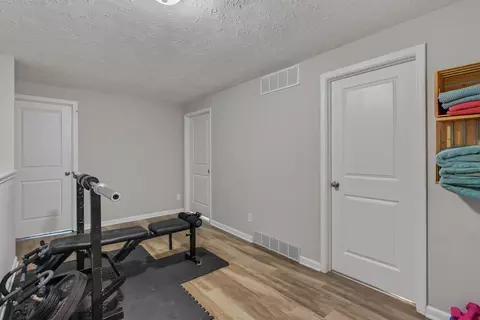 Entry Way - 264 Shaw Ave, Erlanger, KY 41018 photo 3 of 3