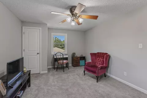Bedroom - 264 Shaw Ave, Erlanger, KY 41018 photo 4 of 5
