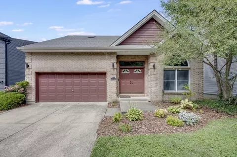 640 Pointe Benton Ln, Covington, KY 41014