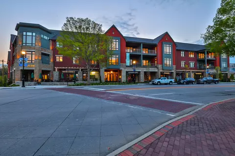 1 Highland Ave #102, Fort Thomas, KY 41075
