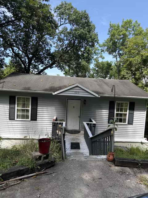450 Cleveland Ave, Taylor Mill, KY 41015