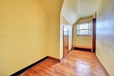 Entry Way - 4029 Alexandria Pike, Cold Spring, KY 41076 photo 3 of 4