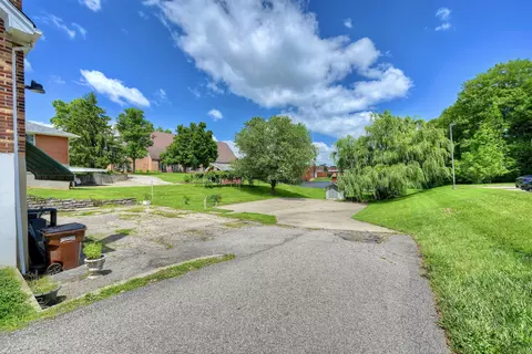 Exterior - 4029 Alexandria Pike, Cold Spring, KY 41076 photo 1 of 6