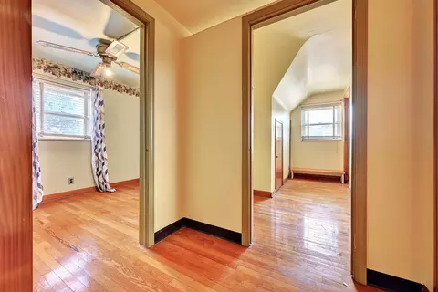 Entry Way - 4029 Alexandria Pike, Cold Spring, KY 41076 photo 2 of 4