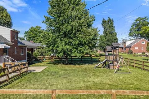 Exterior - 1593 Marcella Dr, Fort Wright, KY 41011 photo 5 of 6