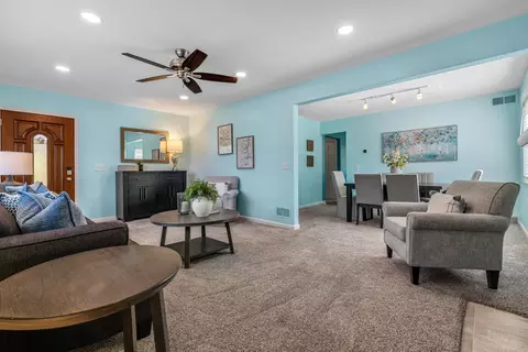 Living - 1593 Marcella Dr, Fort Wright, KY 41011 photo 2 of 2