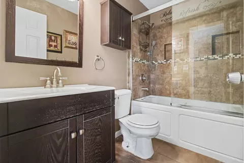 Bath - 2067 Gribble Dr, Fort Mitchell, KY 41017 photo 1 of 3