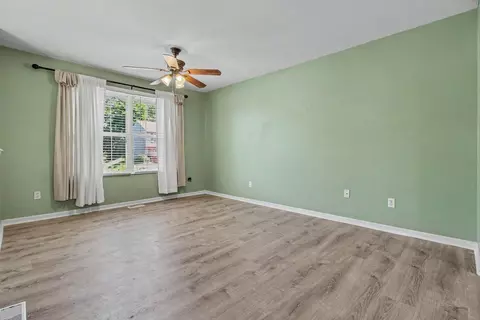 Living - 2067 Gribble Dr, Fort Mitchell, KY 41017 photo 1 of 4