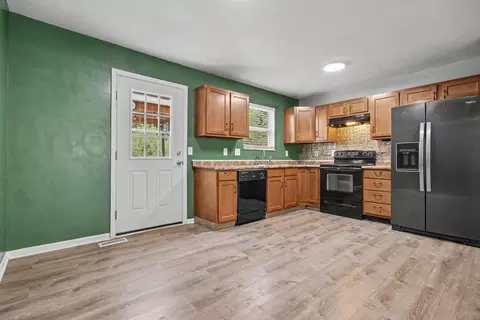 Kitchen - 2067 Gribble Dr, Fort Mitchell, KY 41017 photo 1 of 4
