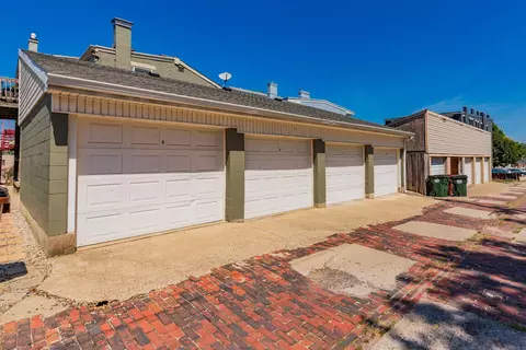Exterior - 109 E 8th St, Covington, KY 41011 photo 4 of 4