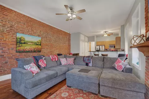 Living - 109 E 8th St, Covington, KY 41011 photo 2 of 3