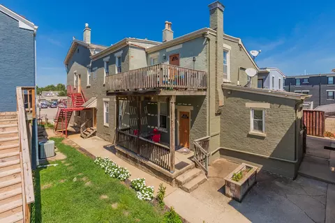 Exterior - 109 E 8th St, Covington, KY 41011 photo 3 of 4