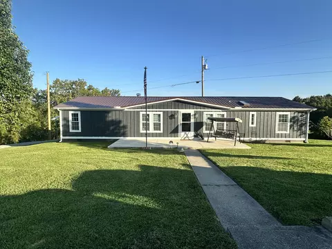 453 Chapel Rd, Mount Olivet, KY 41064