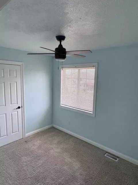 Bedroom - 10008 Wild Cherry Dr, Union, KY 41091 photo 3 of 8