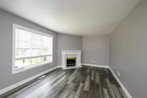 Living - 10008 Wild Cherry Dr, Union, KY 41091 photo 3 of 6