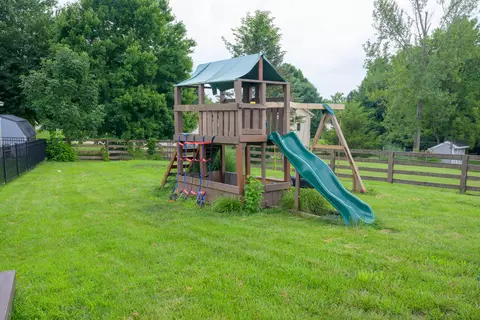 Exterior - 10008 Wild Cherry Dr, Union, KY 41091 photo 6 of 8